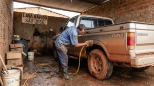 Comissão ou salário fixo para lavador de carros: Qual o melhor modelo de pagamento? 